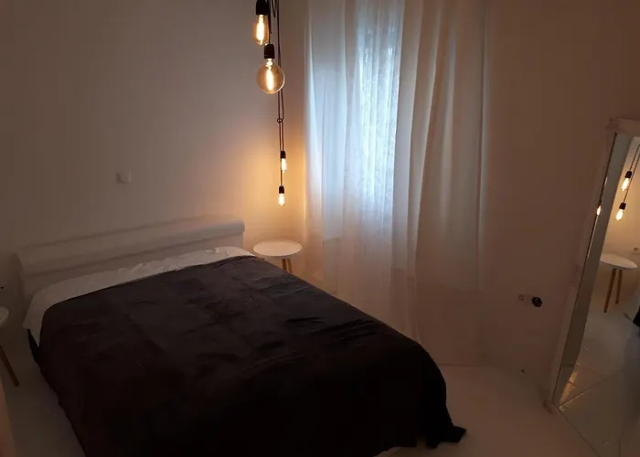 Vk\'S Downtown Suite